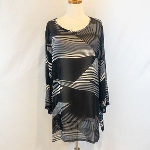 CTC Carol Turner Collection Sheer Lightweight Black and White Graphic  Blouse